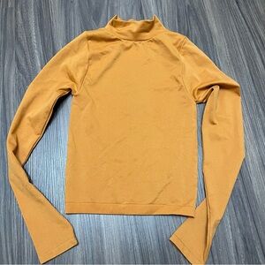 Aura women sz XXS/XS orange Mock Neck Athletic Long Sleeve